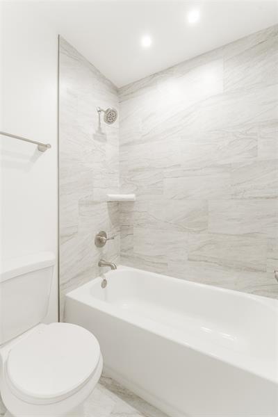 Building Photo - 400 Waterway Dr S