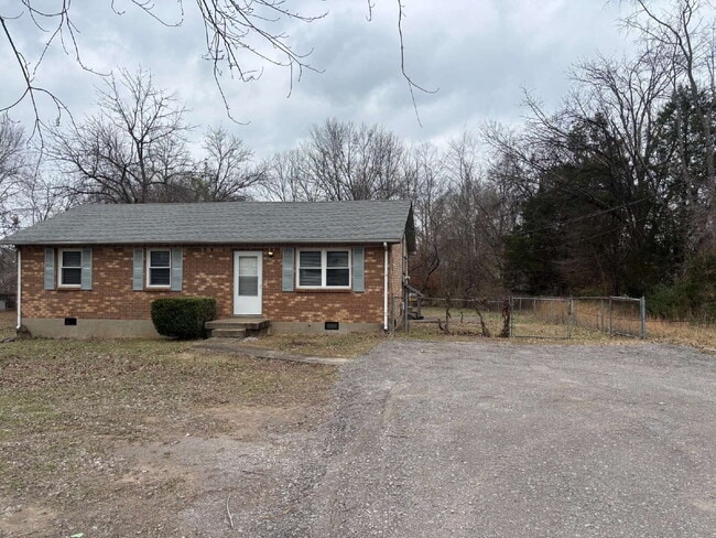 Building Photo - 621 Dover Rd