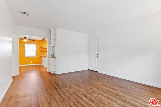 Building Photo - 3621 Kalsman Dr