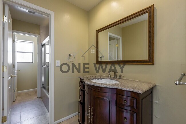 Building Photo - 49 Biltmore Estates Dr