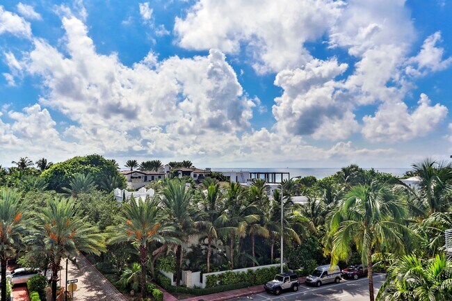 Building Photo - 801 S Miami Ave
