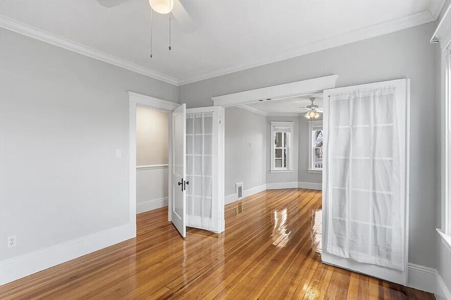 Building Photo - 95 Auckland St