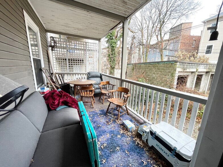 Building Photo - 12 Oswald St