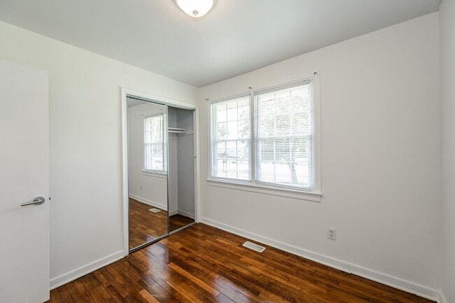 Building Photo - 9507 Stockbridge Dr