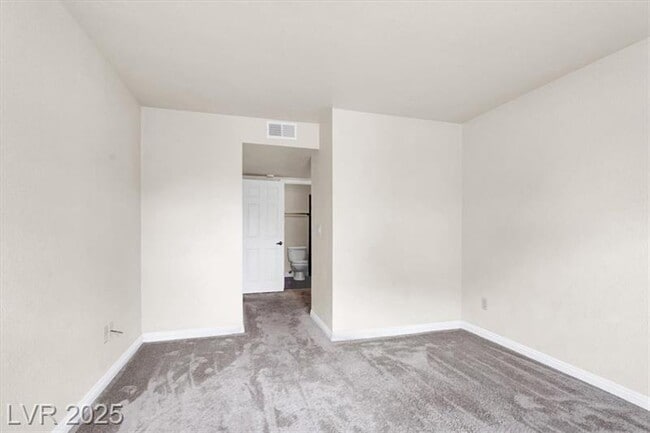 Building Photo - 2606 S Durango Dr