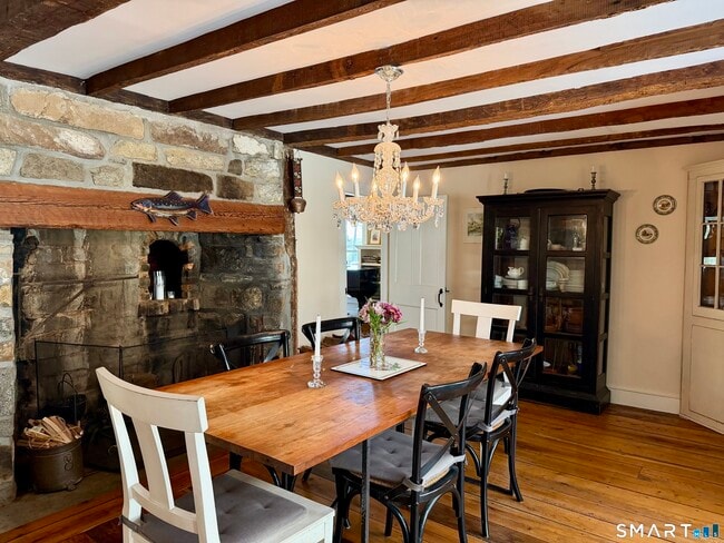 Building Photo - 509 Boston Post Rd