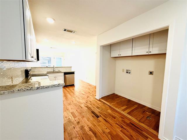 Building Photo - 632 Peggs St