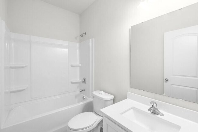 Building Photo - Luxury Living Begins at Home: Where Every Day Feels Like a Retreat; 5BR/3BA, Office