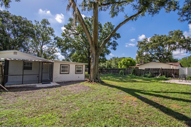 Building Photo - 7614 Alvina St