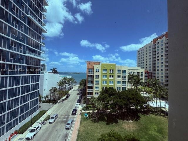 Building Photo - 2001 Biscayne Blvd