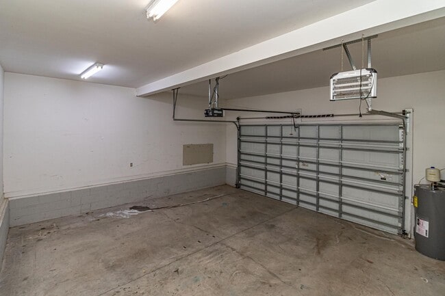 Building Photo - 109 Beatrice Dr