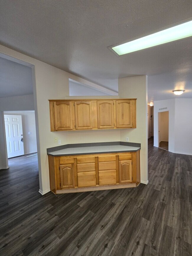 Building Photo - 33152 Fuchsia Ln