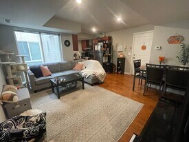 Building Photo - 620 S 42nd St