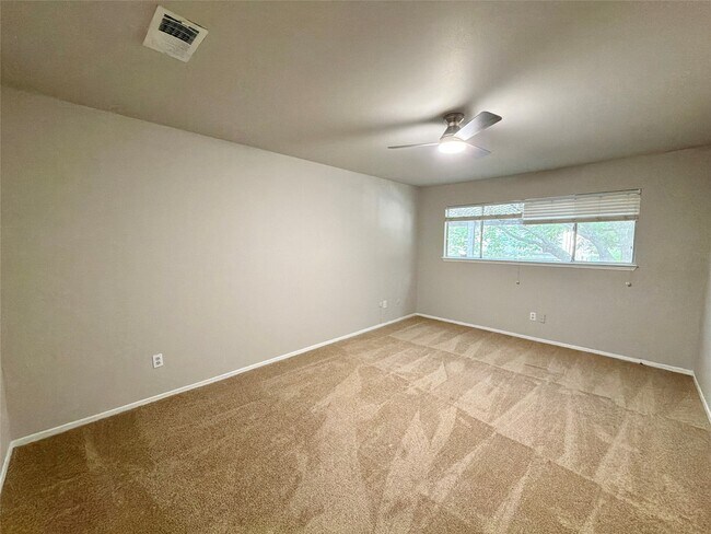 Building Photo - 857 Wax Myrtle Ln