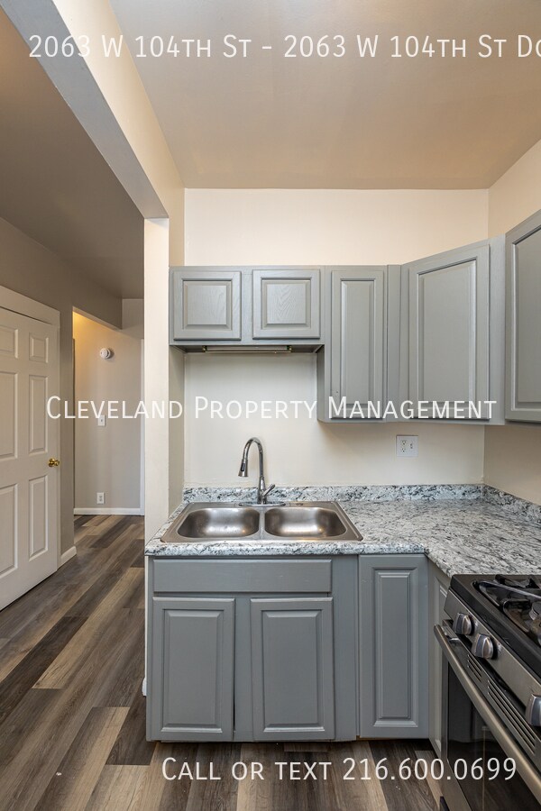 Building Photo - 2063 W 104th St