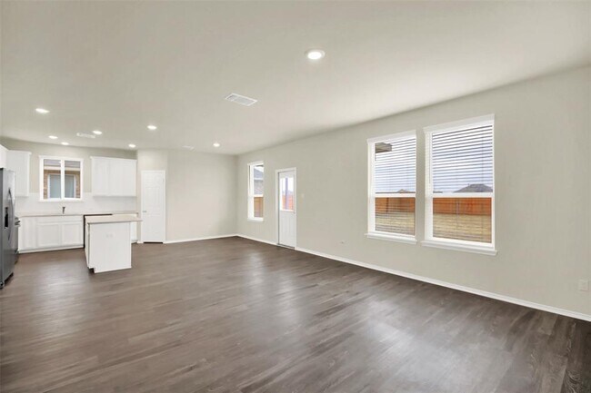 Building Photo - 244 Bayberry Cir