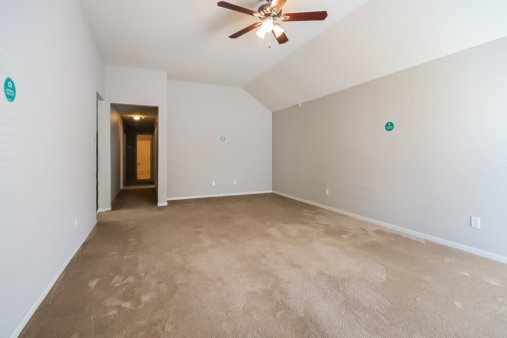 Building Photo - 18407 Knob Hill Lake Ln