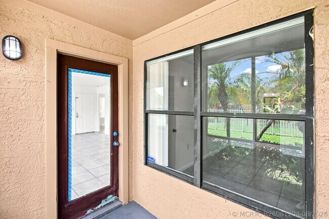 Building Photo - 10581 SW 155th Ct