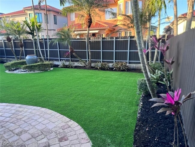 Building Photo - 15387 SW 21 Ln