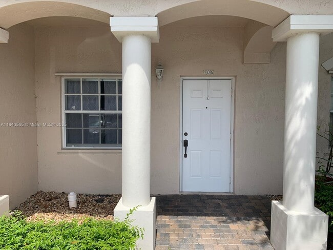 Primary Photo - 5630 NW 114th Path