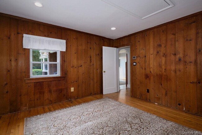 Building Photo - 116 Schoolhouse Ln