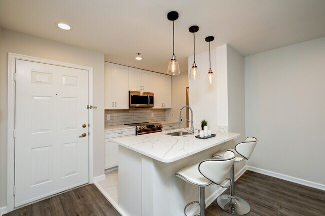 Building Photo - 3309 Wyndham Cir