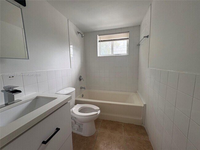 Building Photo - 8045 NE 1st Ave