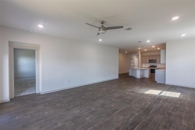 Building Photo - 2913 Louris Ln