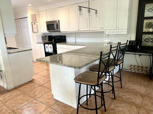 Building Photo - 14385 Campanelli Dr