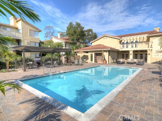 Building Photo - 64 Corniche Dr