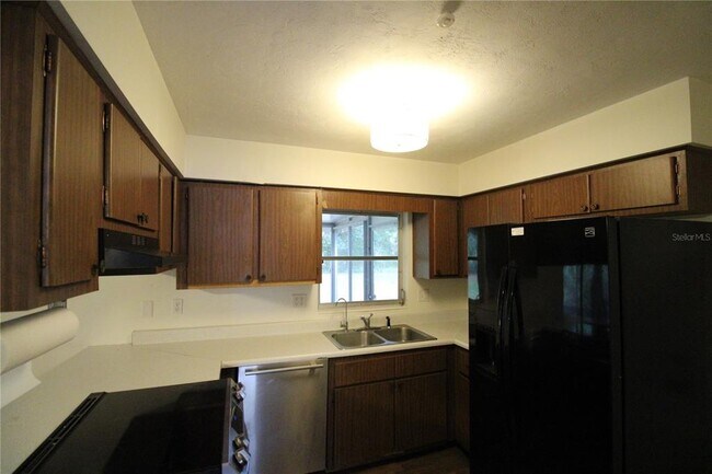 Building Photo - 4628 NW 40th Terrace