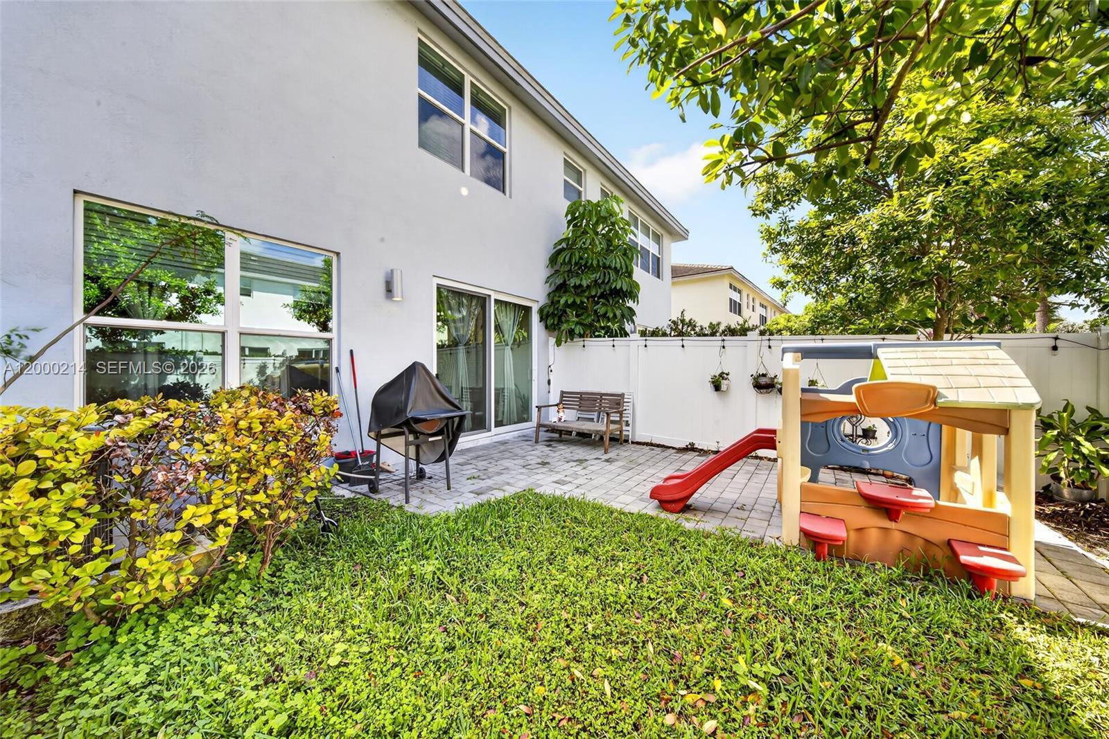 Building Photo - 4349 Veleiros Ave