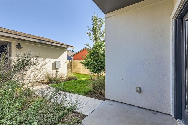 Building Photo - 5409 Charles Merle Dr