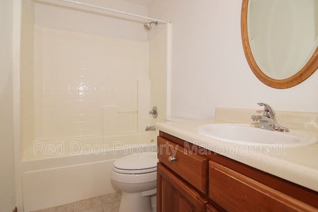 Building Photo - 4407 Meadowsweet Ct