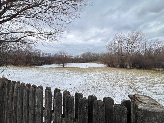 Building Photo - 22306 W Niagara Ct