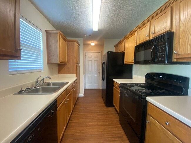 Building Photo - PRE-LEASING FOR AUGUST 2 2026 MOVE IN!