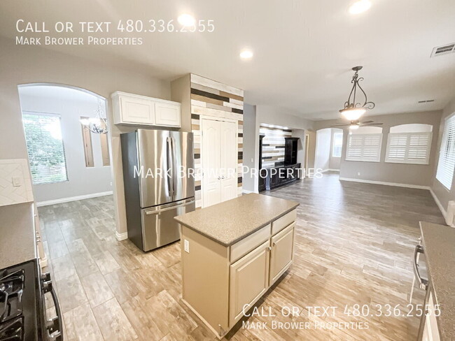 Building Photo - 5127 S Marble St