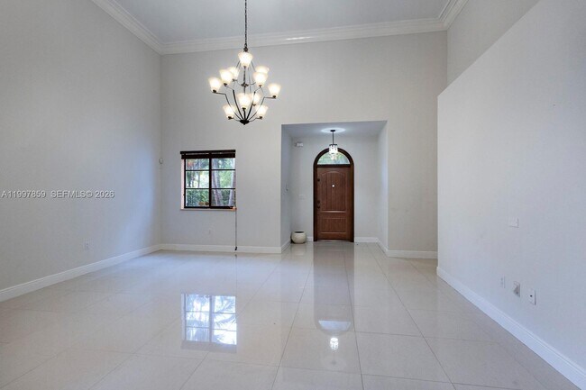 Building Photo - 324 SW 30th Rd