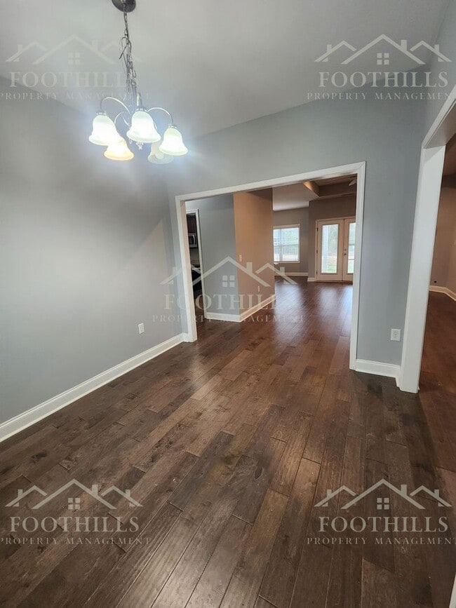 Building Photo - 1413 Dunn Rd