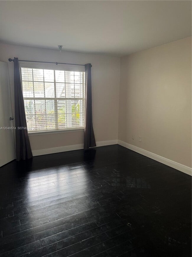 Building Photo - 1205 Crystal Way