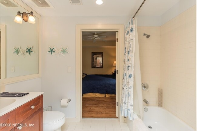 Building Photo - 945 Registry Blvd