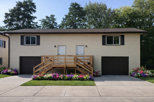 Building Photo - 732 Ridgeland Ave