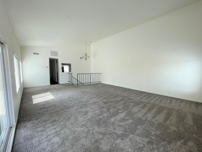 Building Photo - Oxnard Shores- Completely Remodeled & Step...