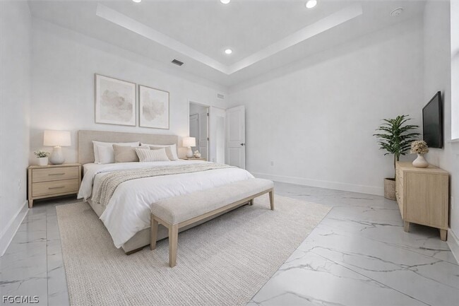 Building Photo - 3813 25th St SW