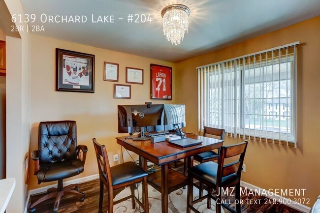 Building Photo - Wonderful West Bloomfield Condo