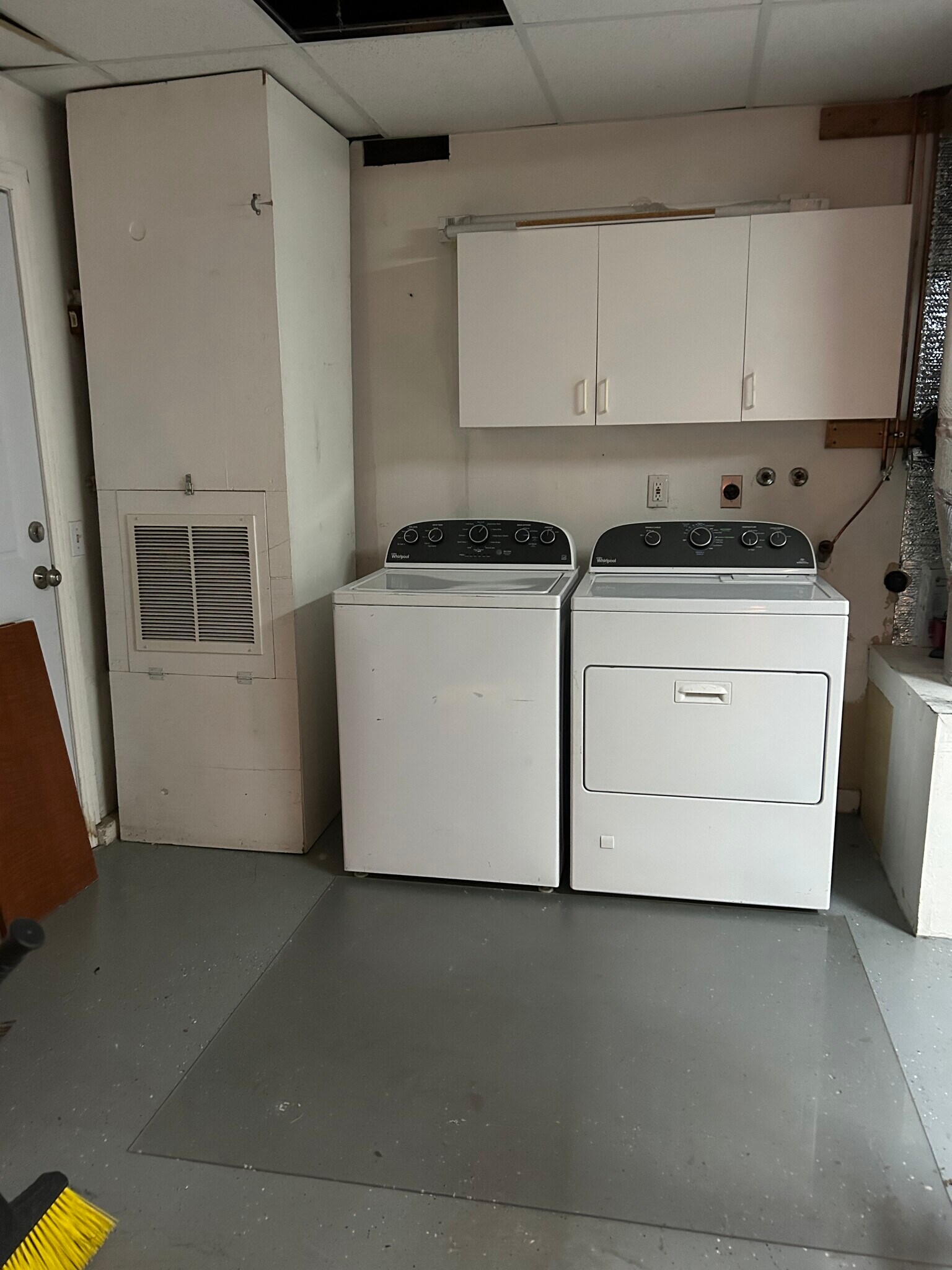 Building Photo - 876 Palmer Ave