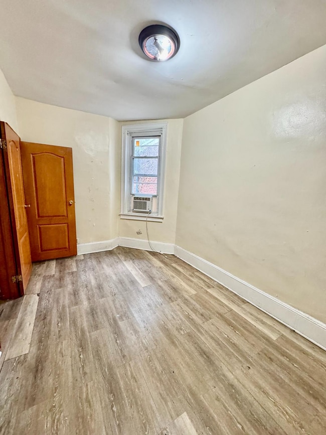 Building Photo - 220 S Millick St