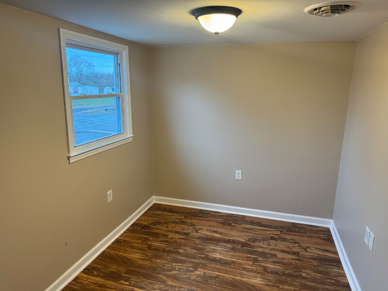 Building Photo - 277 Specks Run Rd