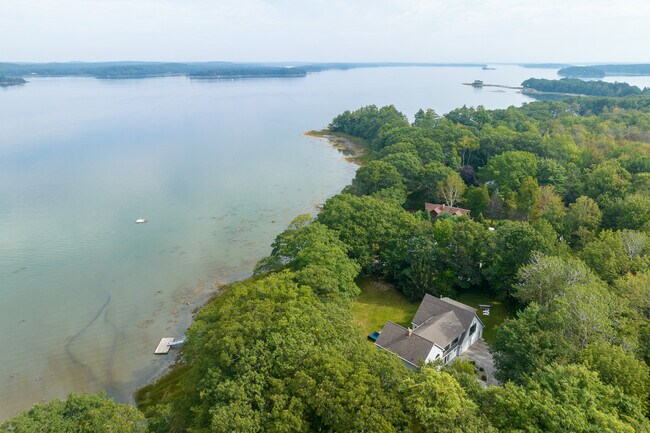 Building Photo - 44 Eagles Ln