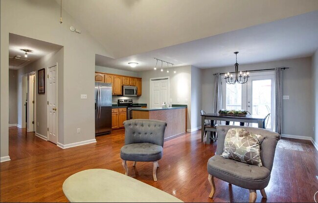 Building Photo - 1713 Greenwood Ave